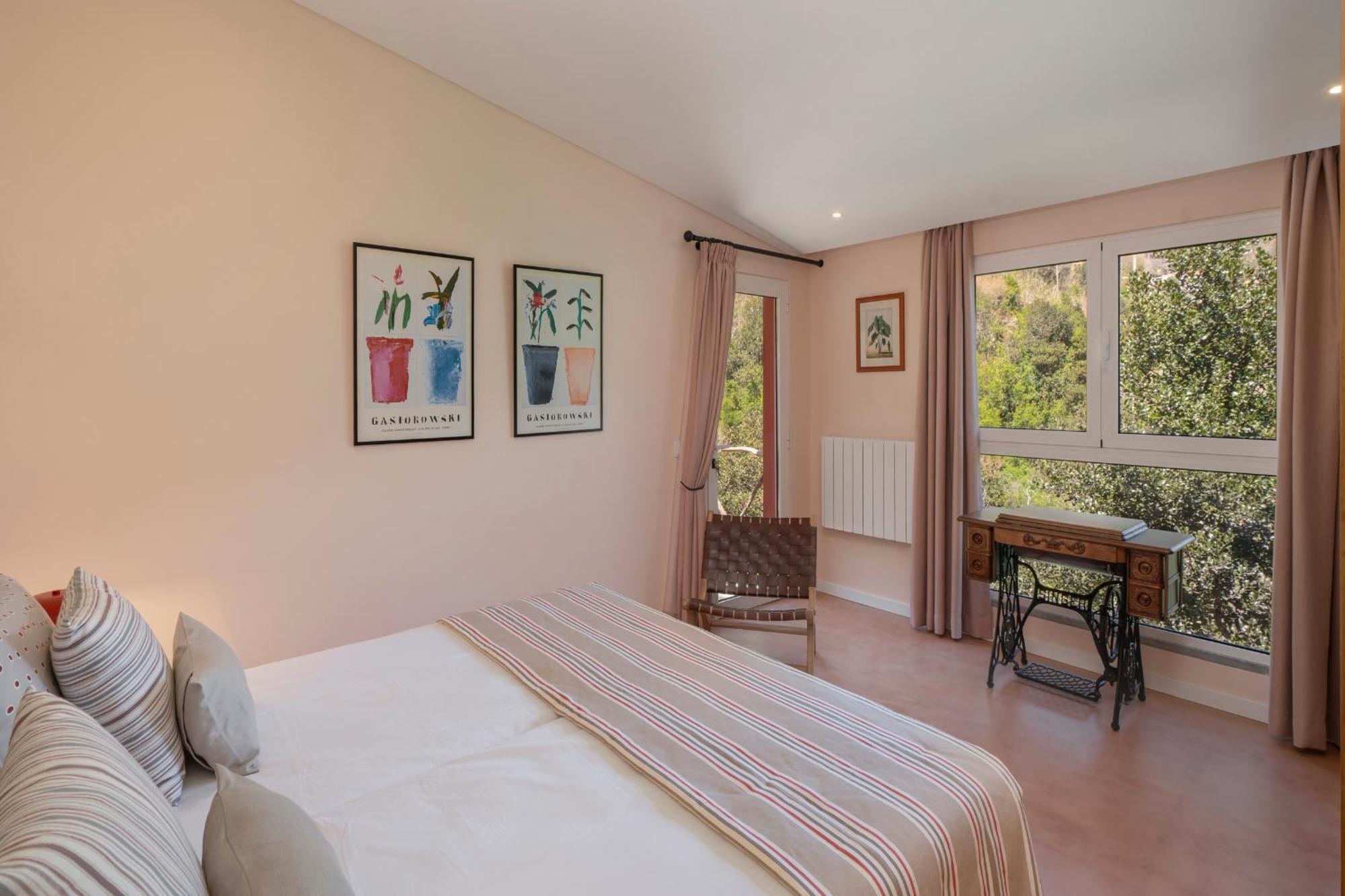 Casas Do Lanco By An Island *