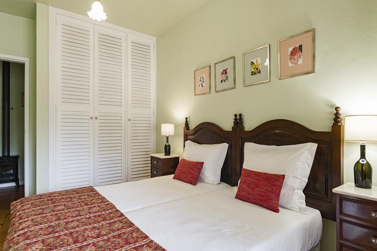 Casas Do Lanco By An Island
